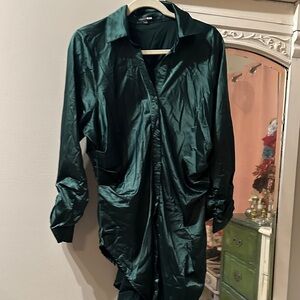 Fashion Nova Deep Green Satin Top